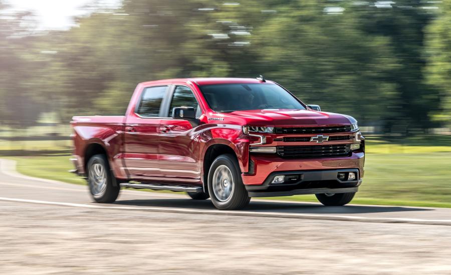  Chevrolet Silverado RST Crew Cab 2018 года  (фото 22 из 30)